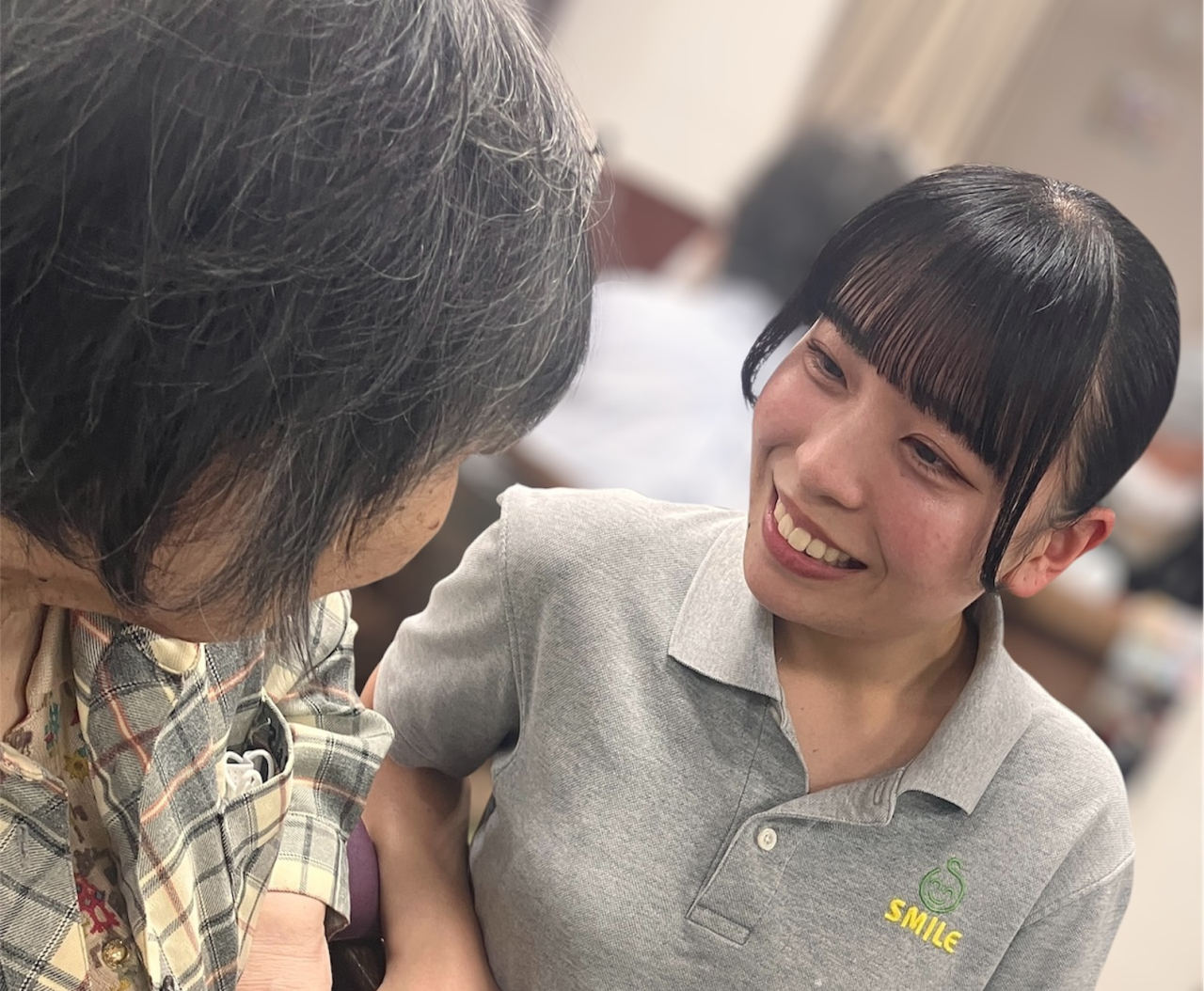 株式会社スマイル