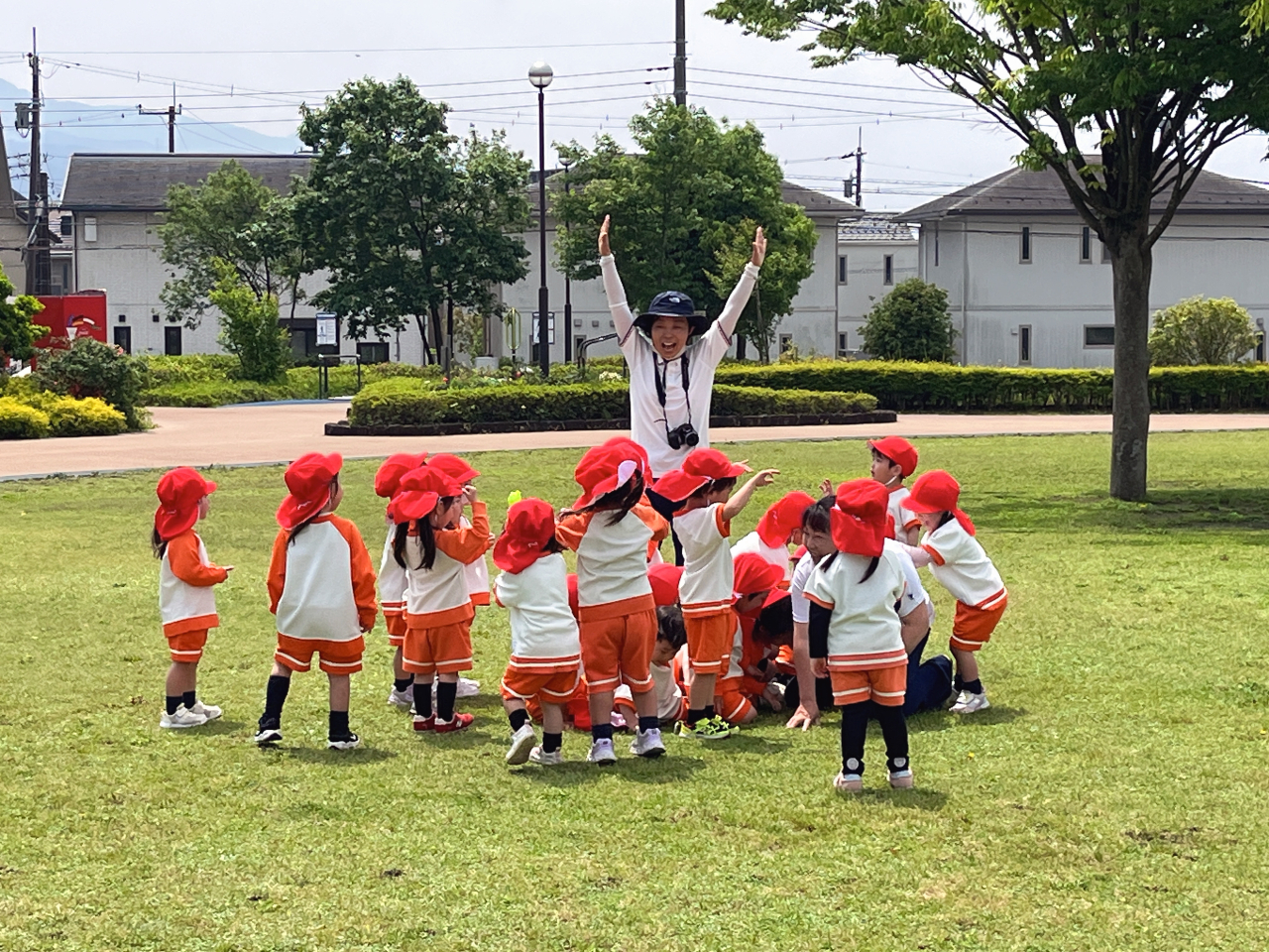 富岳会_求人用_先生と子ども